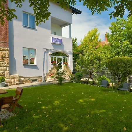 كلوج-نابوكا Pension Verona Centru المظهر الخارجي الصورة
